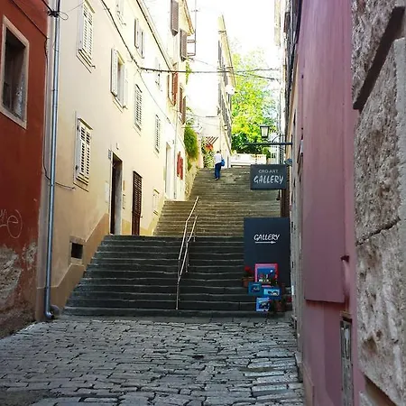 Asja Old Center Апартаменти *